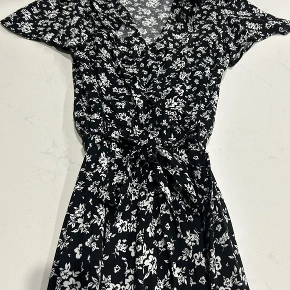 Kingston Grey Black and White Floral Jumpsuit - Picture 5 of 10